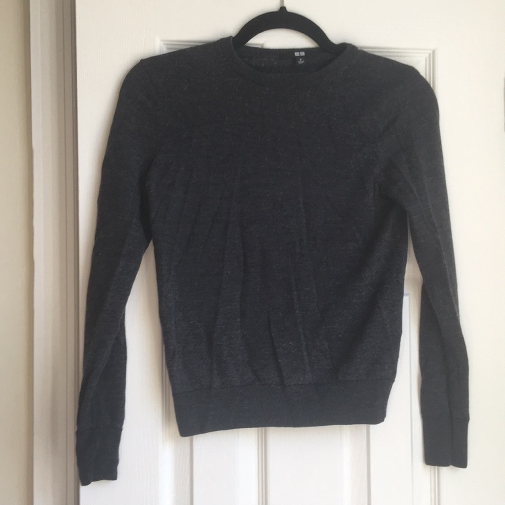 Uniqlo dark grey wool sweater